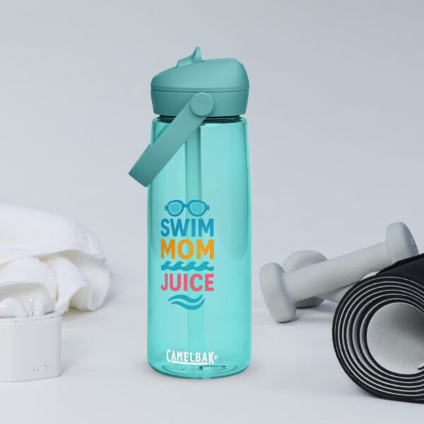 Swim Mom Juice Water Bottle – Fun, Functional, and Eco-Friendly - Image 2